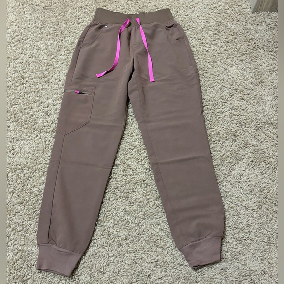 NWT, FIGS scrub pant, Zamora High Waisted - Picture 1 of 4